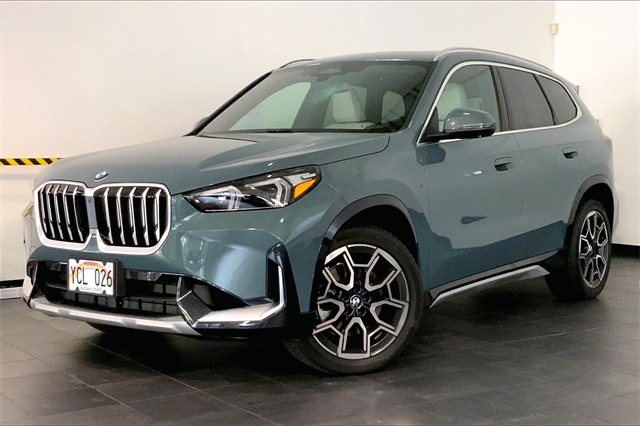 2026 BMW X1 28i's photo