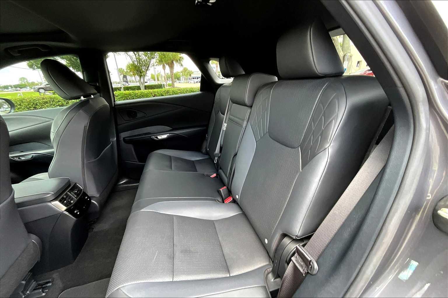 2024 Lexus RX Premium photo 20