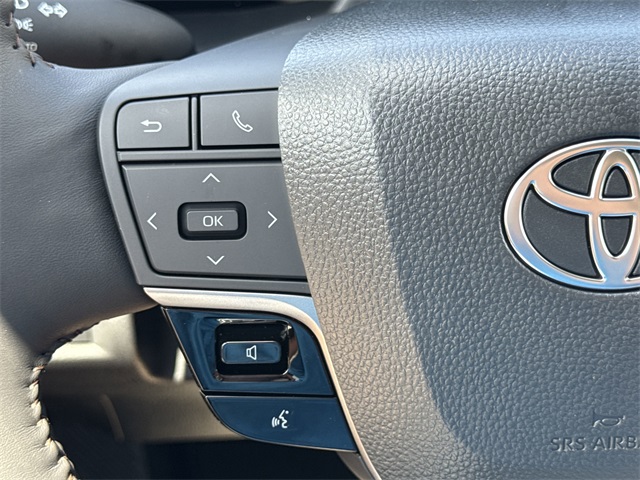 2025 Toyota Camry XLE photo 20