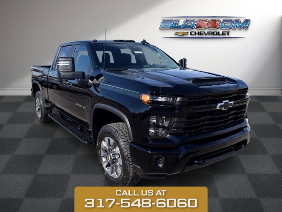2026 Chevrolet Silverado 2500HD Custom's photo