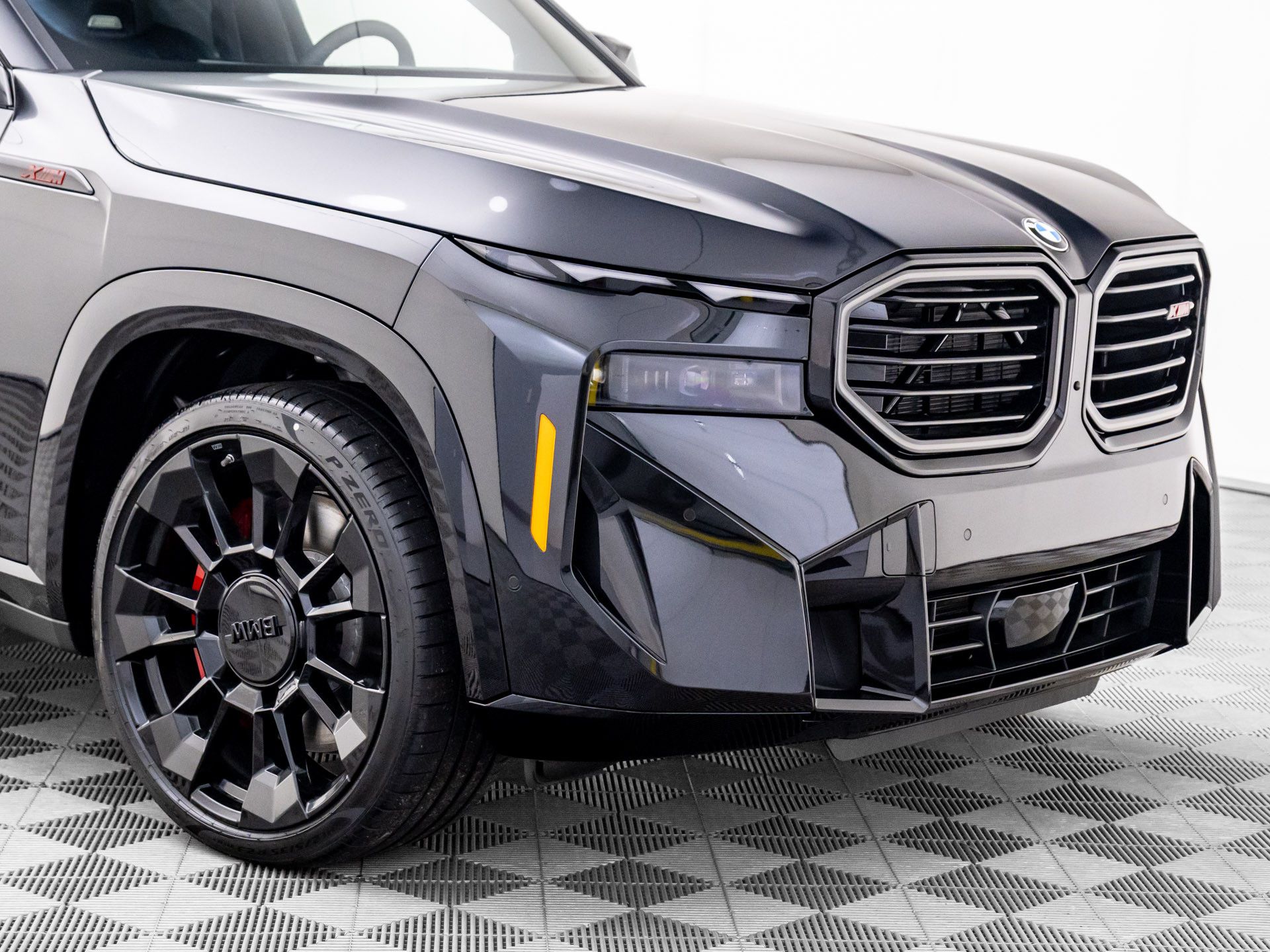 New 2025 Black Sapphire Metallic BMW Label Red image 36