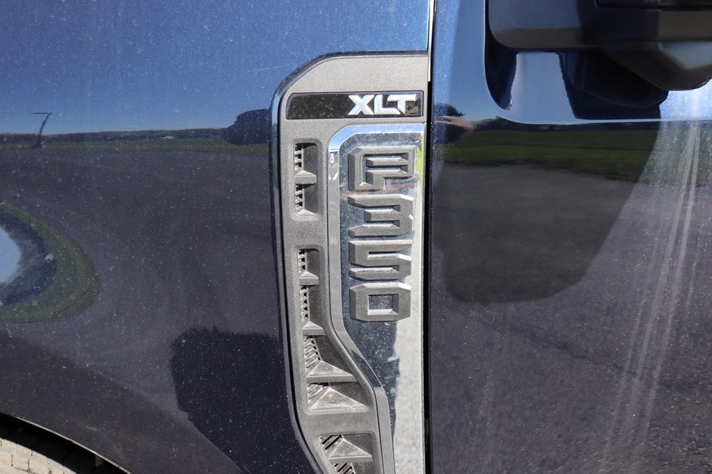 2025 Ford F-350 XLT photo 8