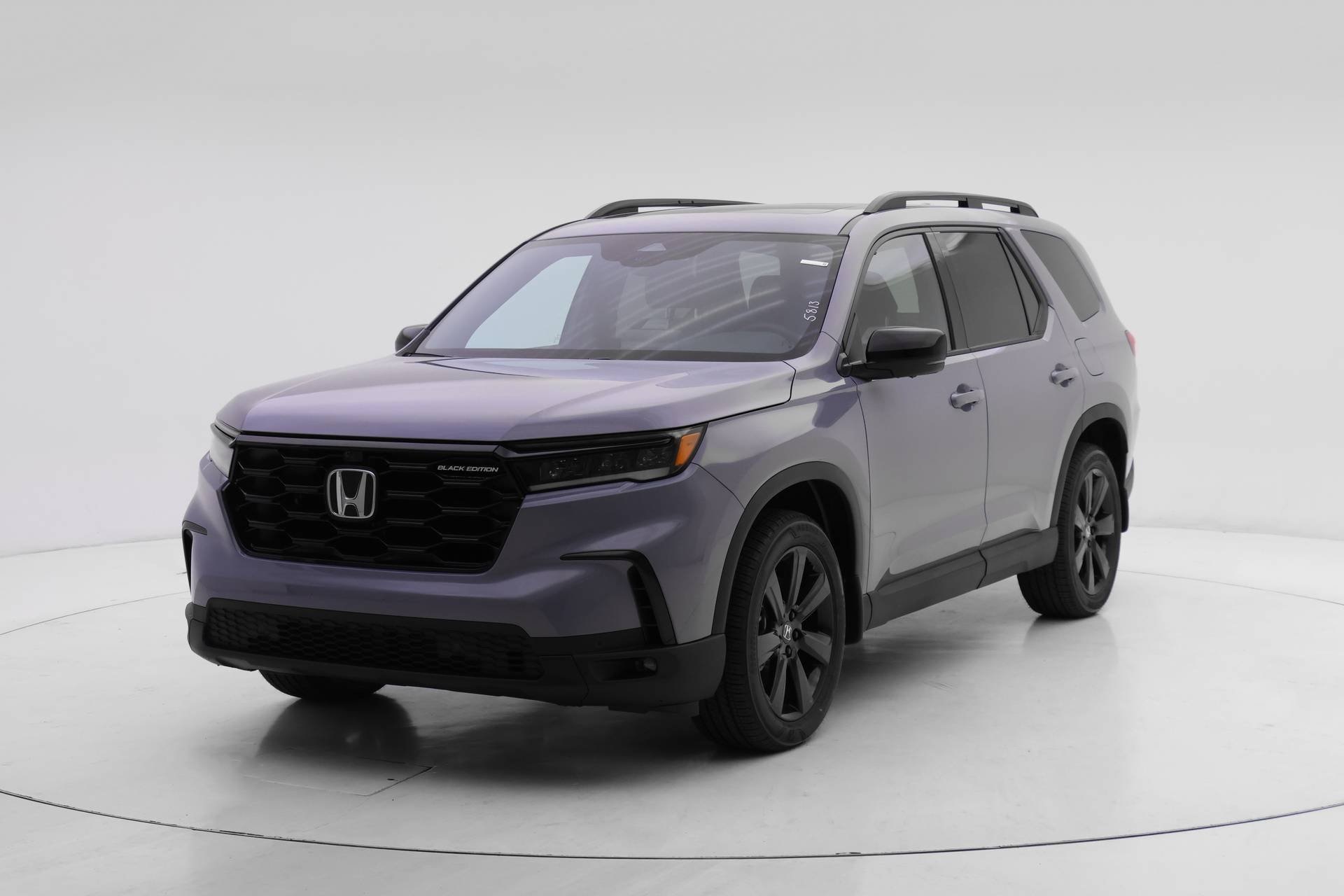 2025 Honda Pilot Black Edition's photo