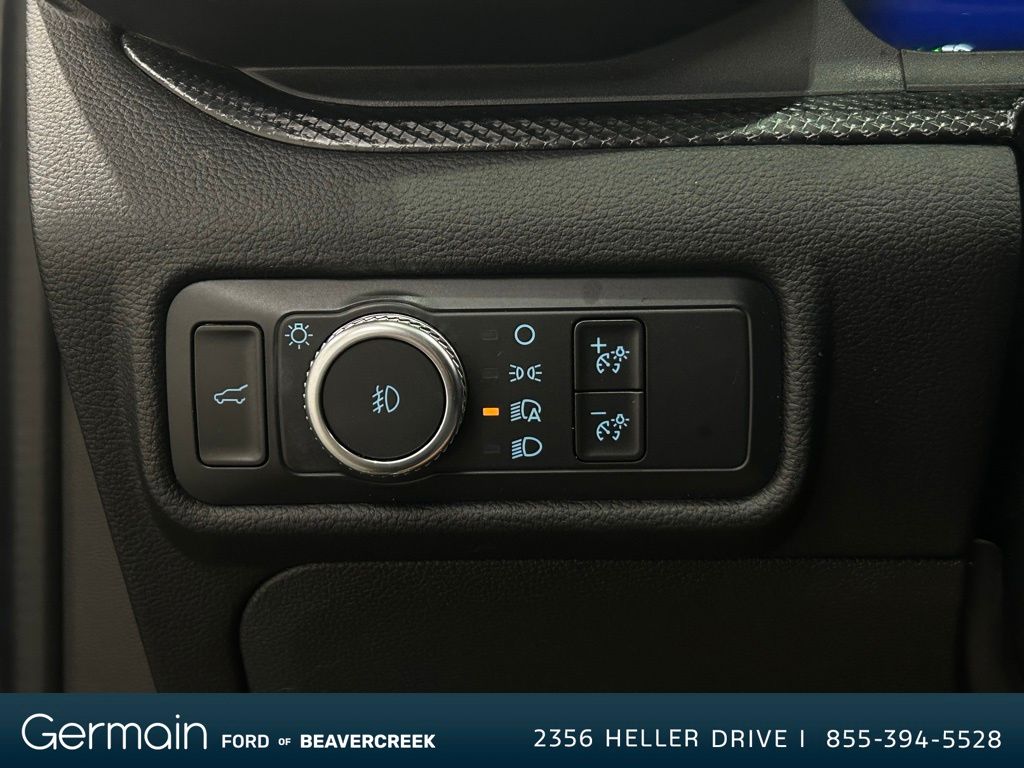 2022 Ford Explorer ST photo 22