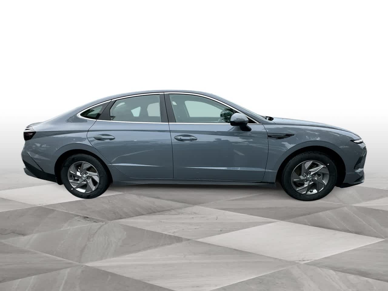 2026 Hyundai Sonata SE photo 9