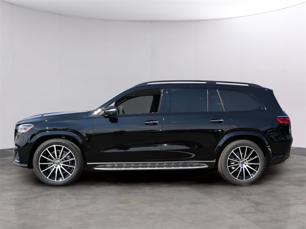 2026 Mercedes Benz GLS 580 4MATIC photo 3