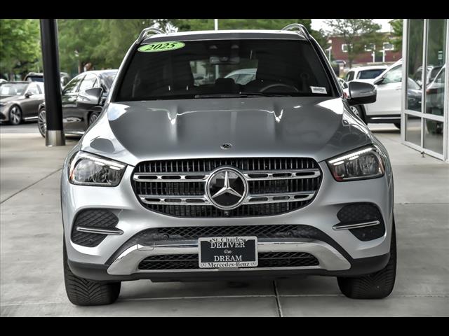 2025 Mercedes Benz GLE 450 4MATIC photo 3