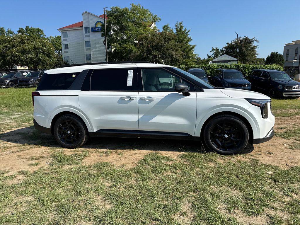 2026 Kia Carnival SX Prestige photo 2