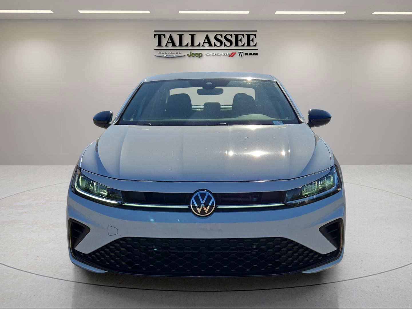 2025 Volkswagen Jetta Sport photo 2