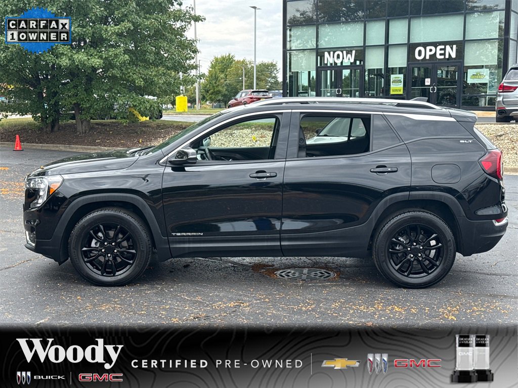 2022 Gmc Terrain SLT photo 2