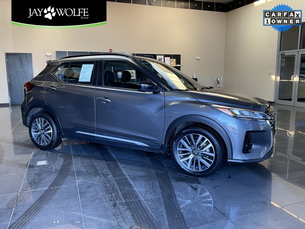 2024 Nissan Kicks SR's photo