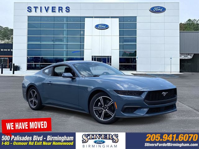 2025 Ford Mustang EcoBoost's photo