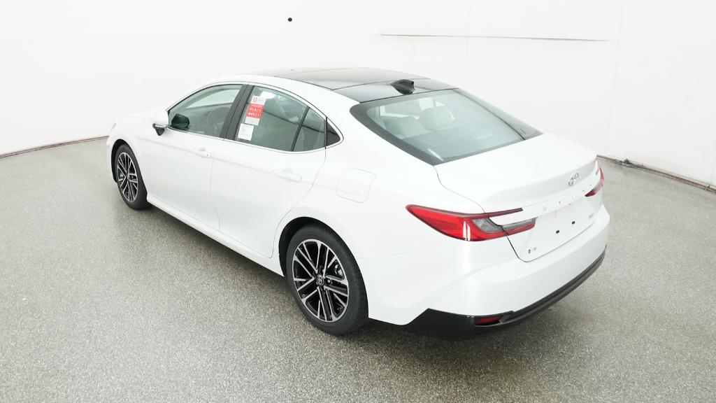 2025 Toyota Camry XLE photo 13