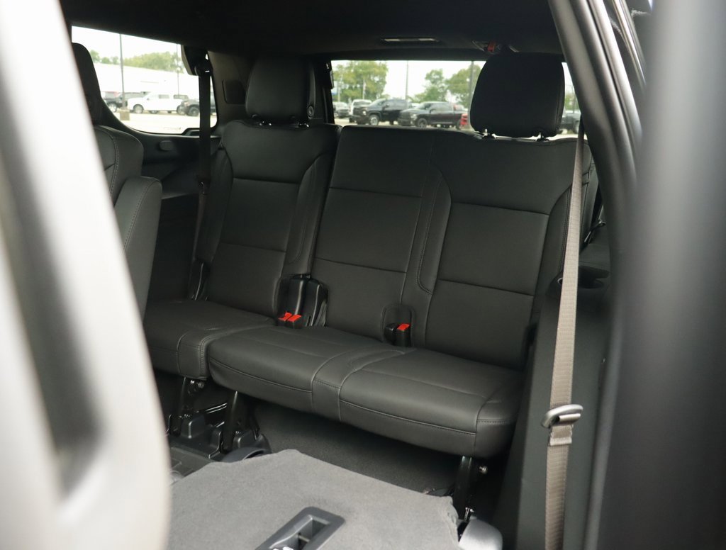 2025 Chevrolet Tahoe LT photo 32