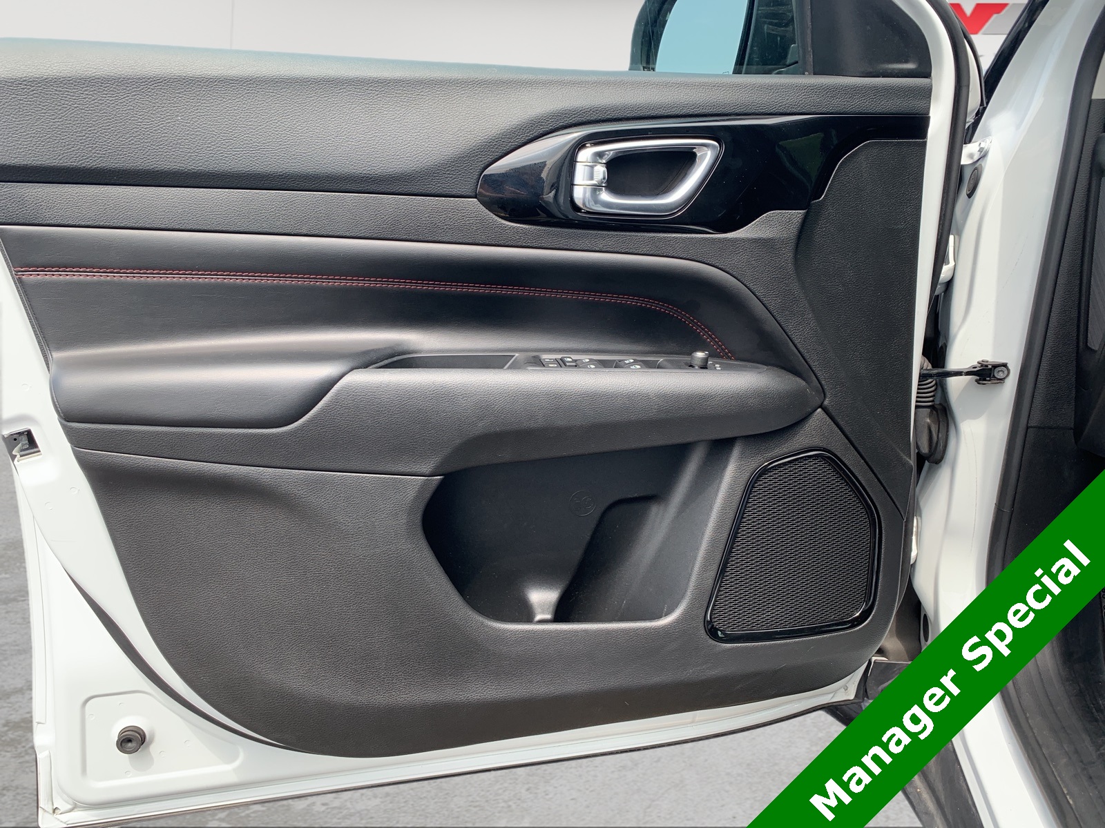 2022 Jeep Compass Trailhawk photo 21