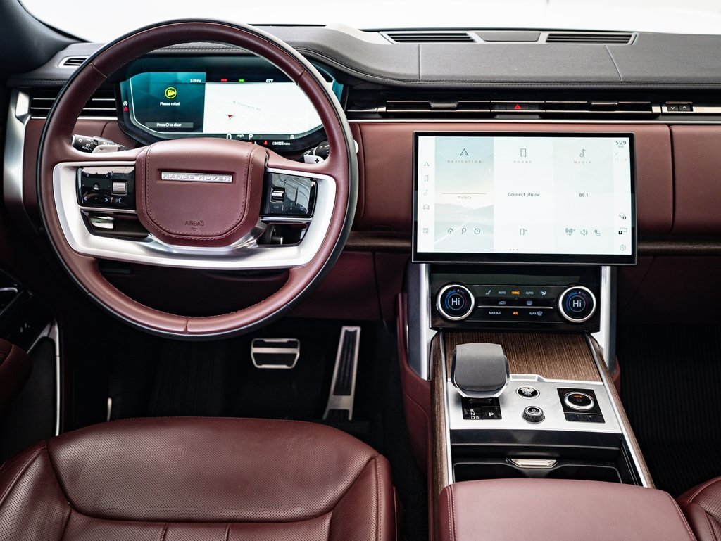 2023 Land Rover Range Rover SE photo 28