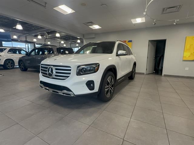 2025 Mercedes-Benz GLB Base's photo
