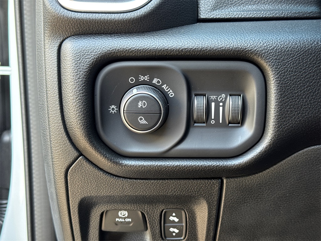 2025 Ram 1500 Big Horn Lone Star photo 24