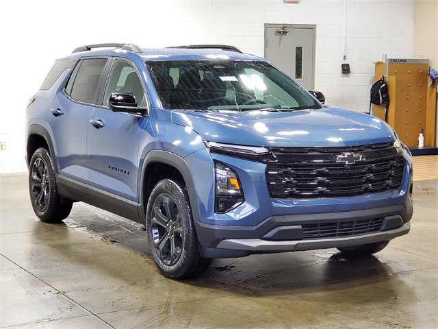 2026 Chevrolet Equinox LT photo 2