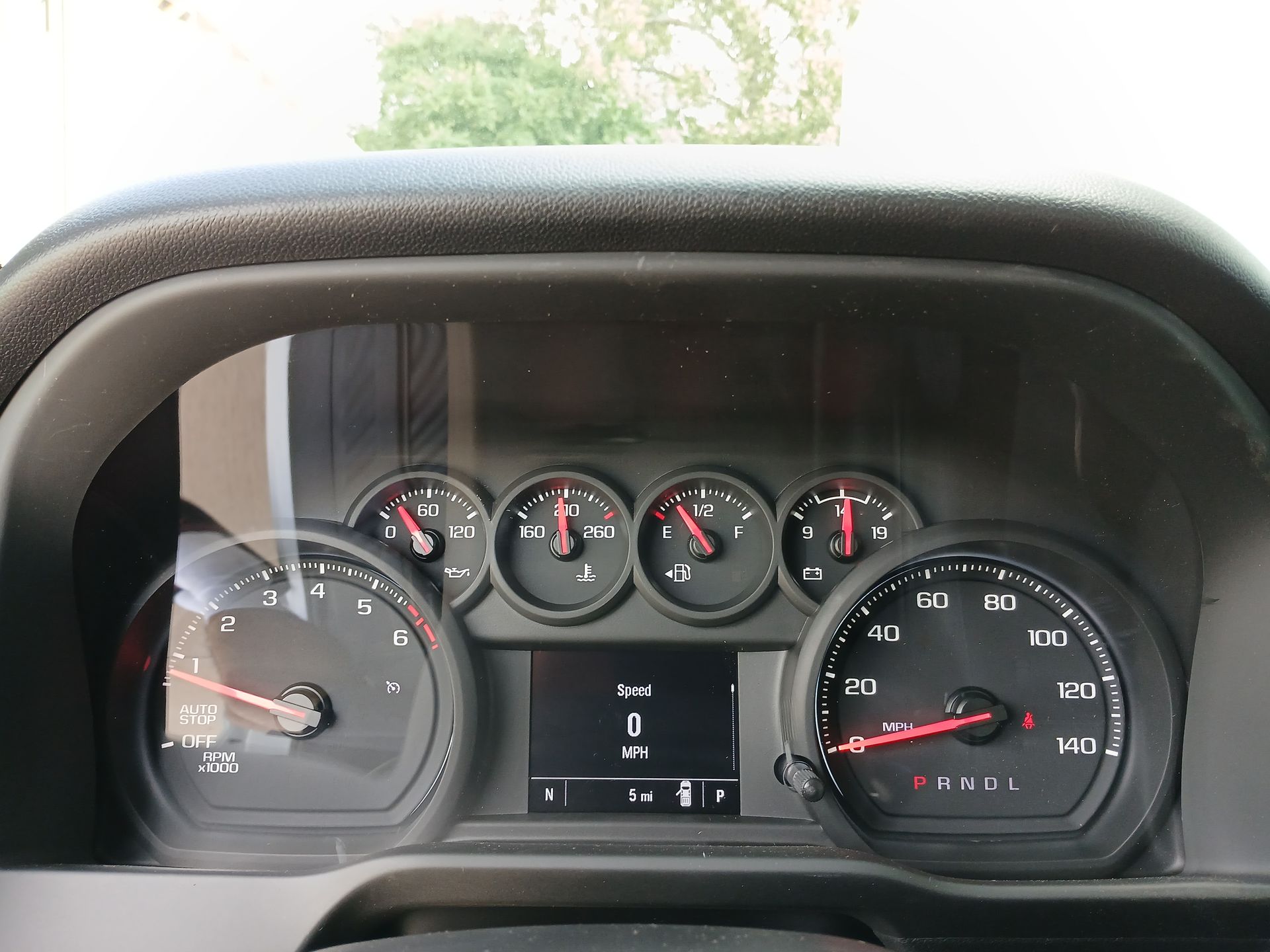 2025 Chevrolet Silverado 1500 Custom photo 9