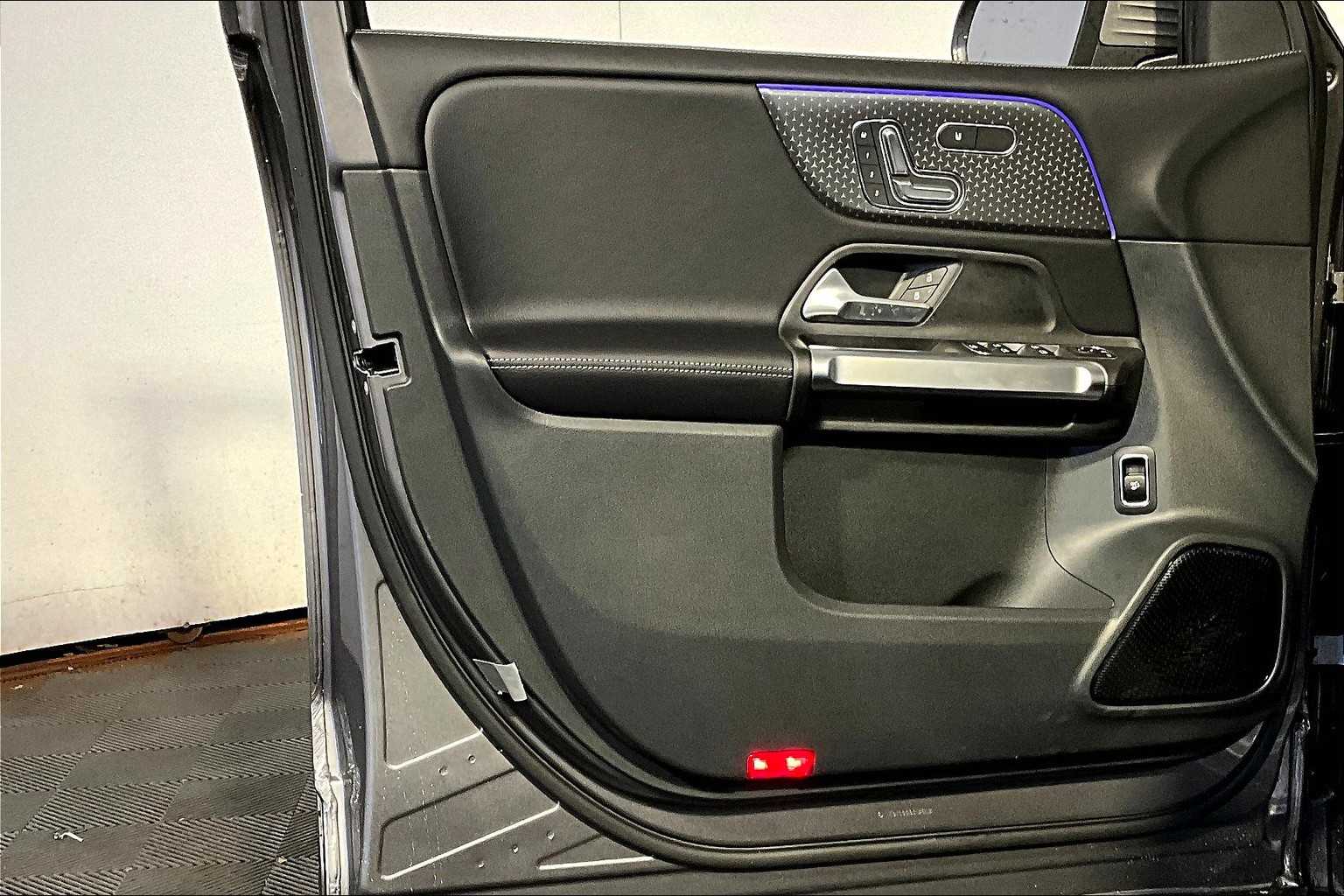 2026 Mercedes Benz GLB 250 4MATIC photo 11