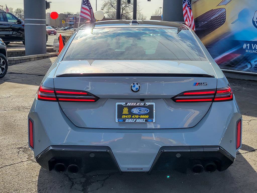 2025 BMW M5 - Image 5