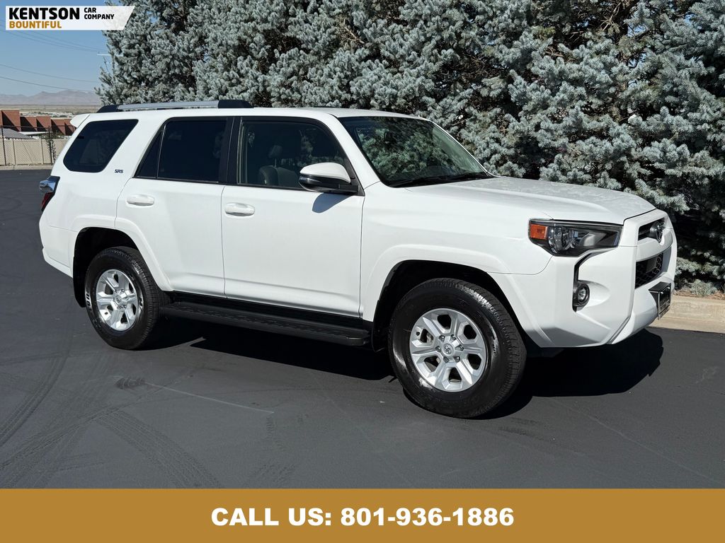 2024 Toyota 4Runner SR5 Premium photo 11