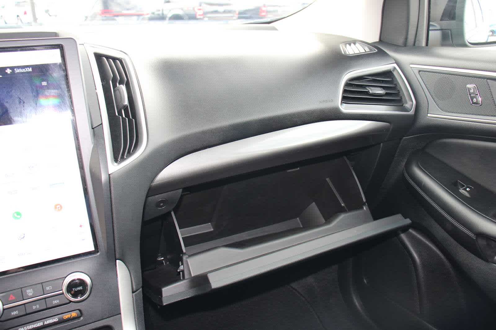 2024 Ford Edge SEL photo 30