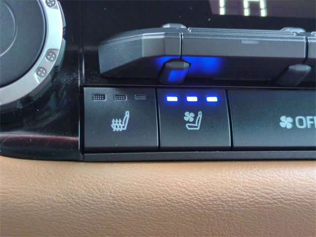 2023 Toyota Tundra 1794 Edition photo 21