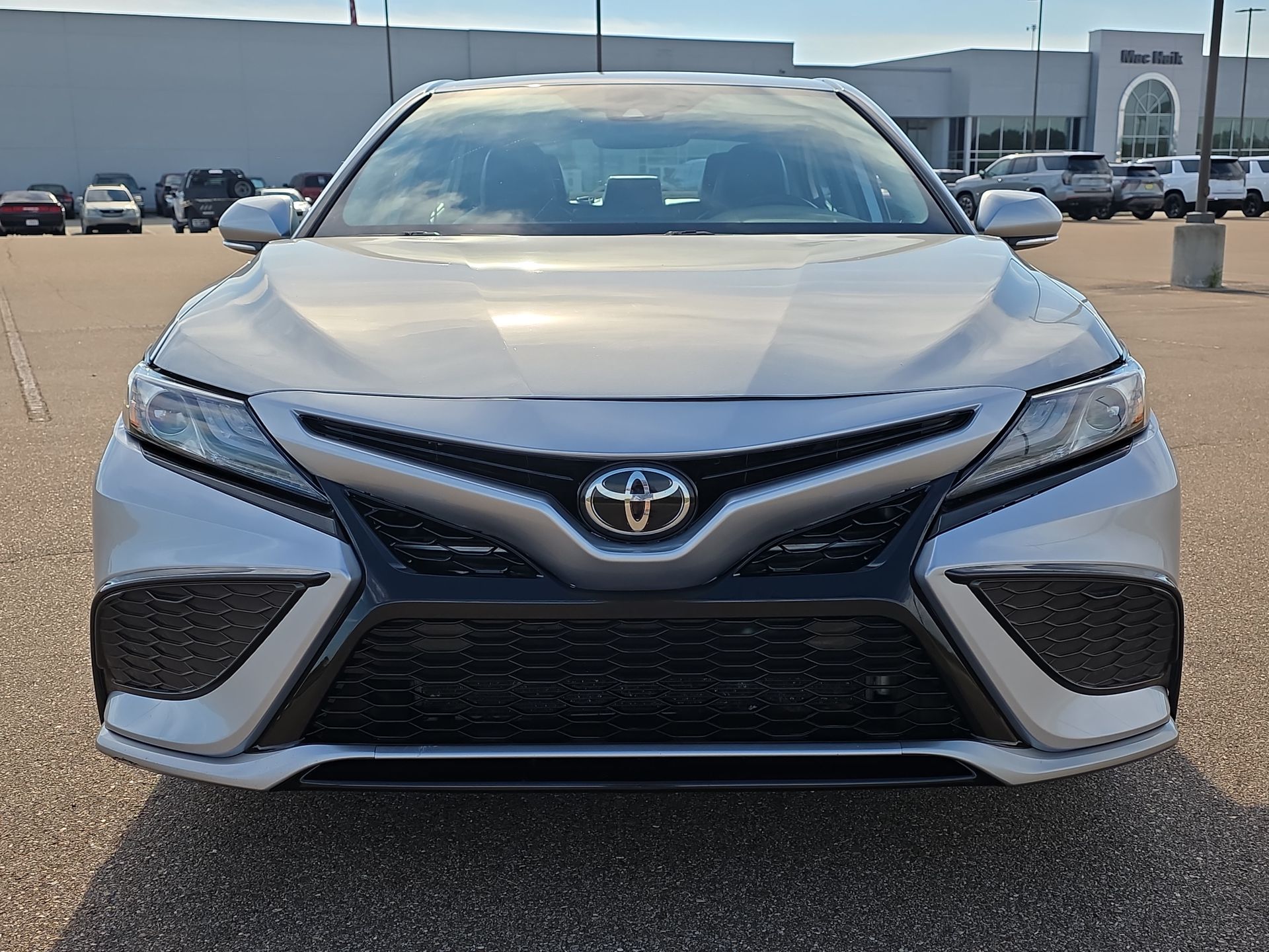 2022 Toyota Camry XSE photo 3