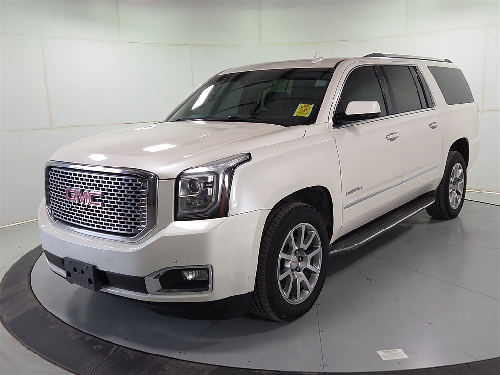 2015 Gmc Yukon XL Denali photo 2