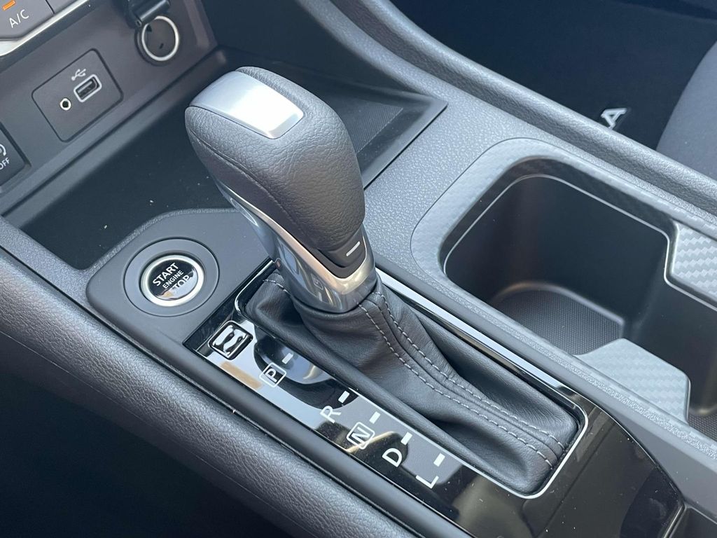 2025 Nissan Sentra S photo 29