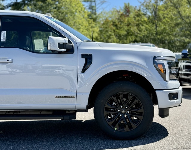 2025 Ford F-150 Lariat photo 2