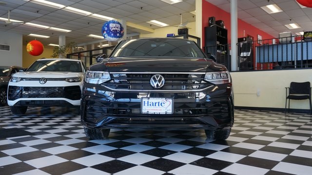 Certified 2021 Volkswagen Tiguan SE with VIN 3VV2B7AX4MM132626 for sale in Meriden, CT