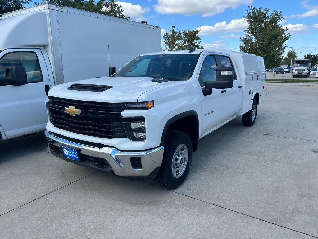 2024 Chevrolet Silverado 2500HD photo 3