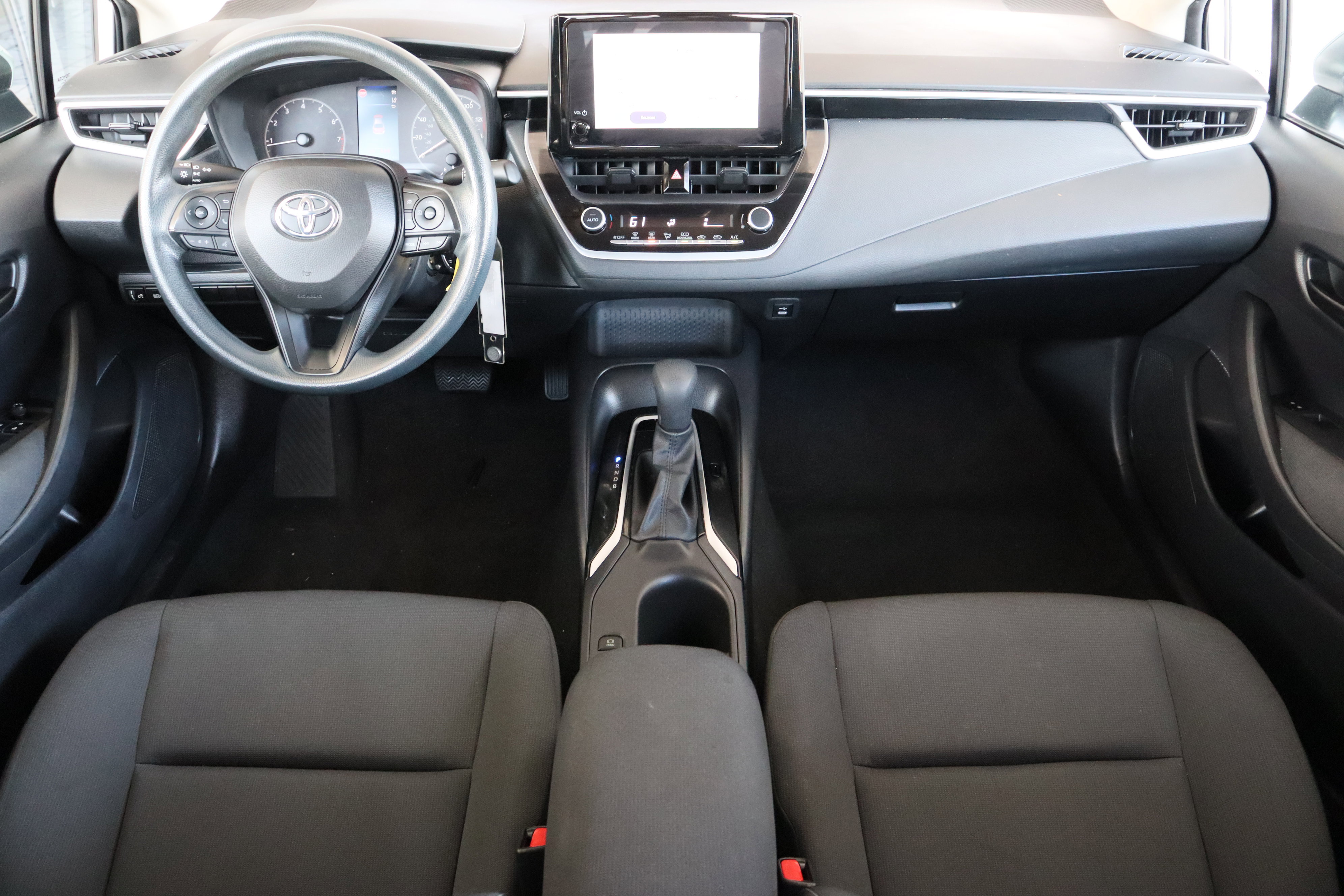 2023 Toyota Corolla LE photo 25