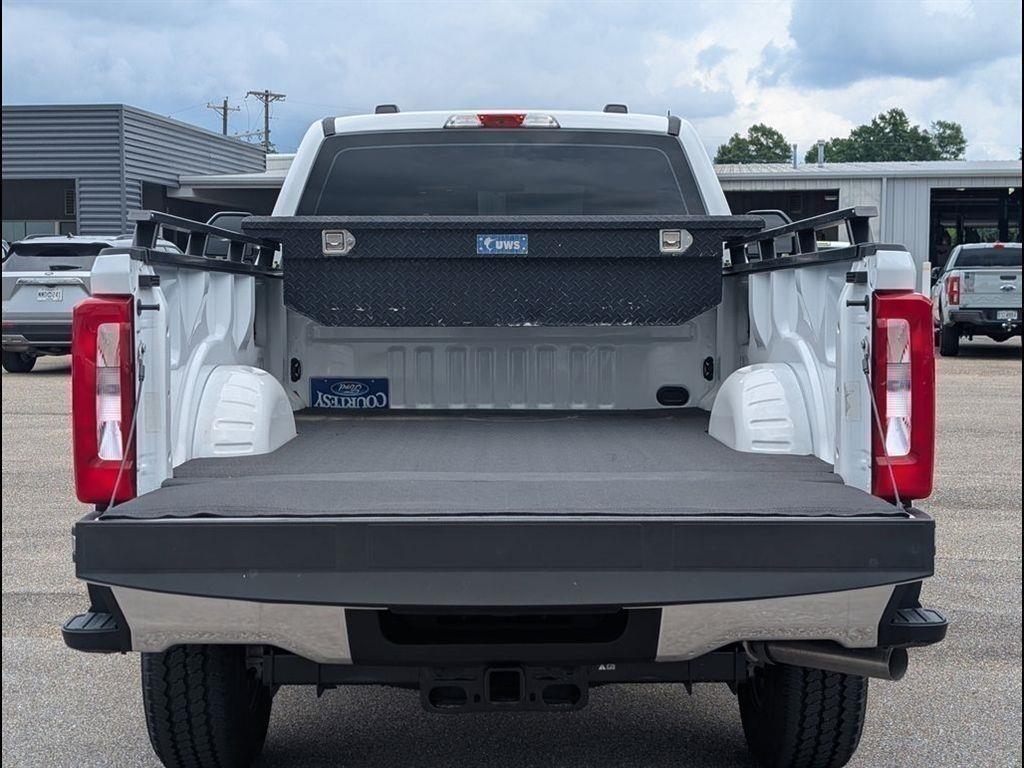 2024 Ford F-350 XL photo 5