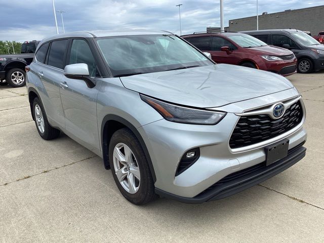 2023 Toyota Highlander Hybrid LE photo 14