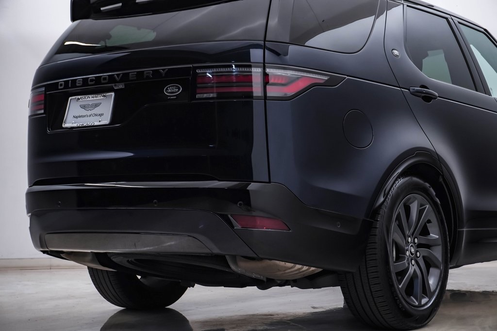 2023 Land Rover Discovery S R-Dynamic photo 11
