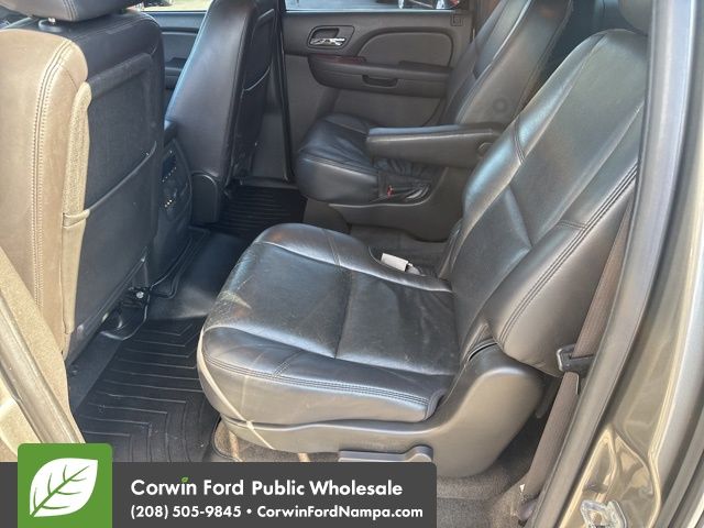 2009 Chevrolet Suburban 1500 LTZ photo 28