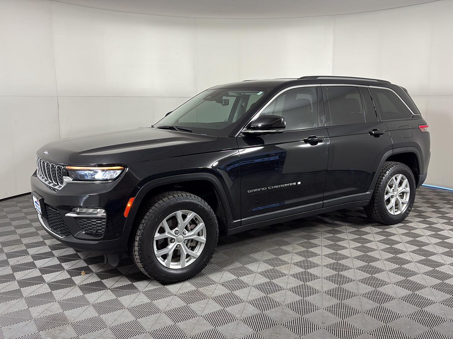 2023 Jeep Grand Cherokee Limited's photo