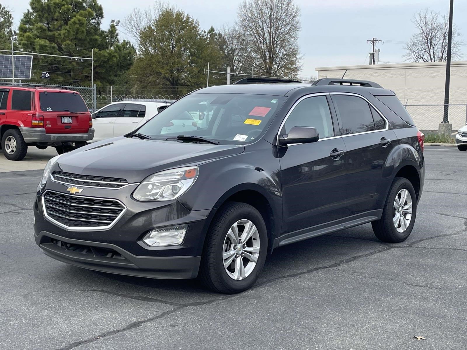 2016 Chevrolet Equinox LT photo 3