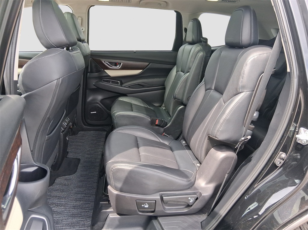 2022 Subaru Ascent Touring photo 13