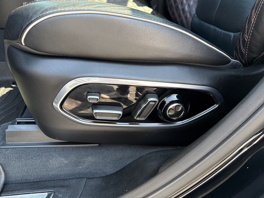 2023 Jeep Grand Cherokee Summit photo 15