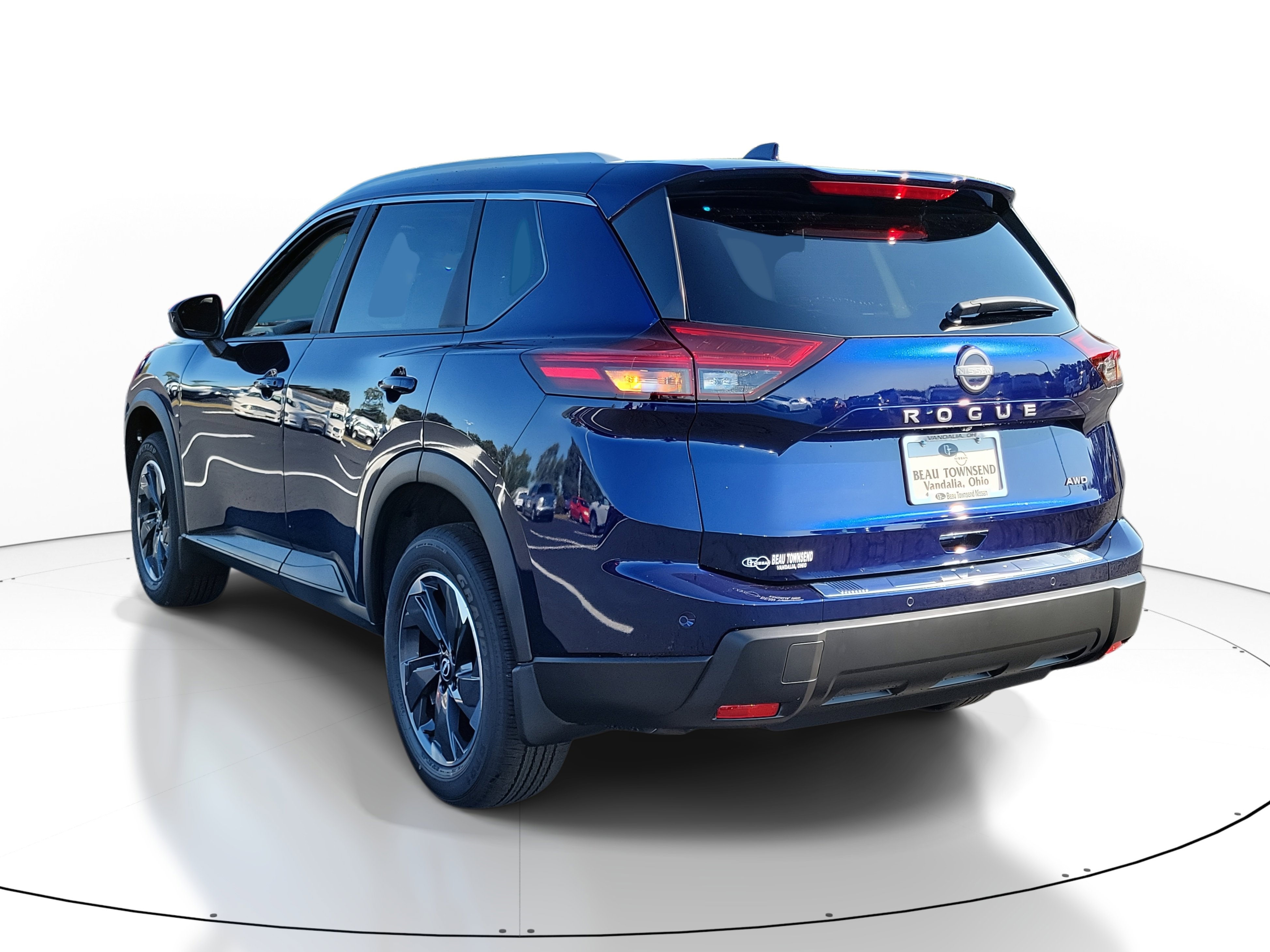 2026 Nissan Rogue SV photo 3