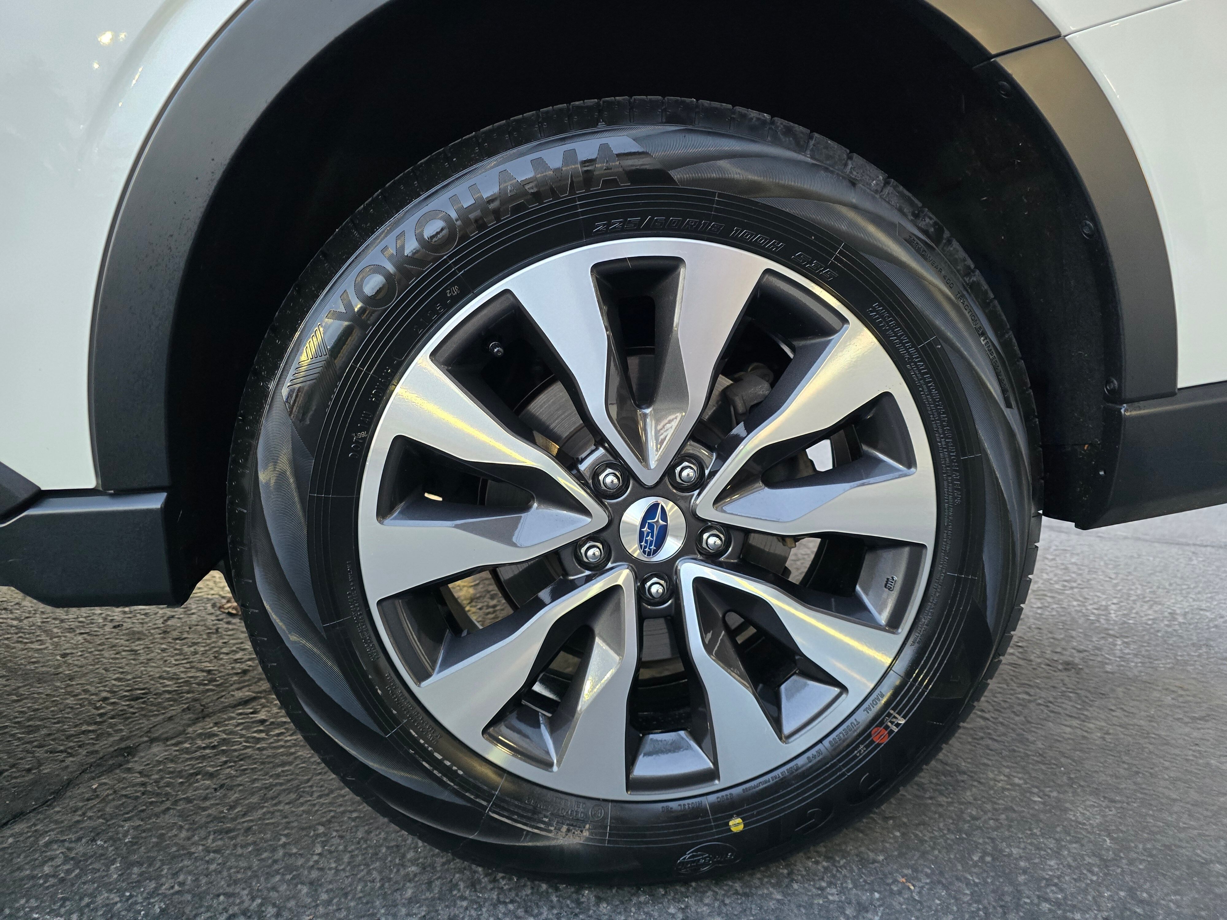 2022 Subaru Outback Limited photo 3