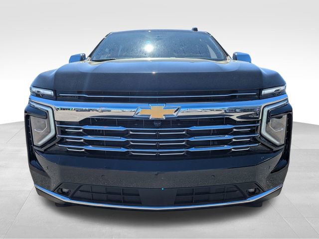 2025 Chevrolet Suburban Premier photo 8