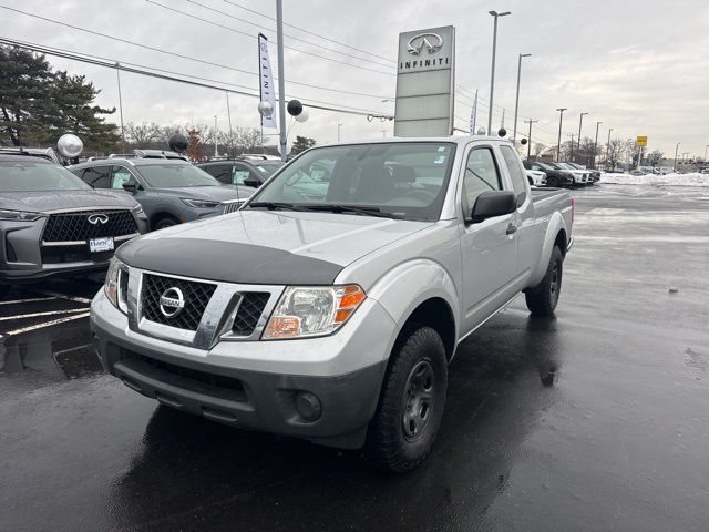 2015 Nissan Frontier S's photo