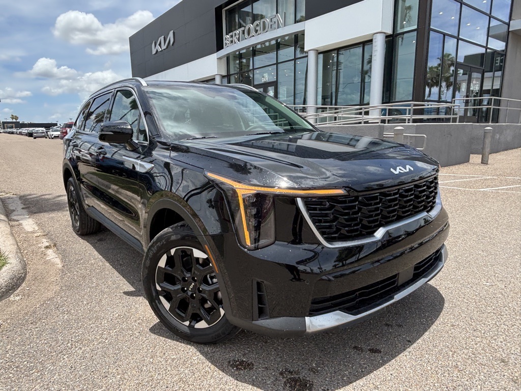 2025 Kia Sorento S's photo