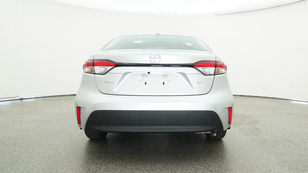 2025 Toyota Corolla LE photo 15